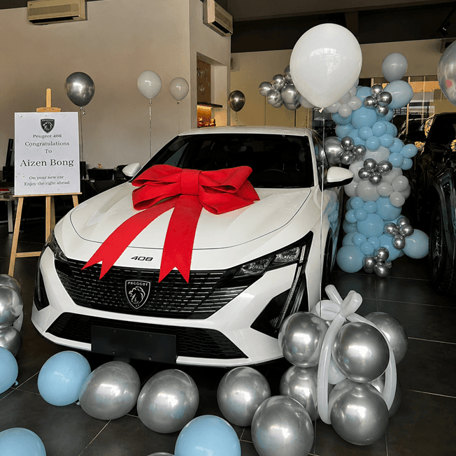Car delivery and showroom balloon decoration in Penang
